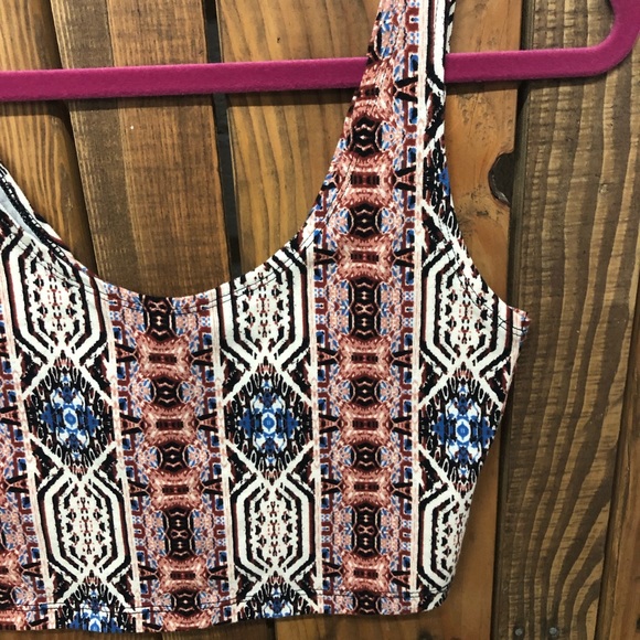 NWT Forever 21 size small crop top tribal - Picture 4 of 5